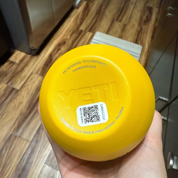 Yeti Wine Tumbler - Picture 2 of 7